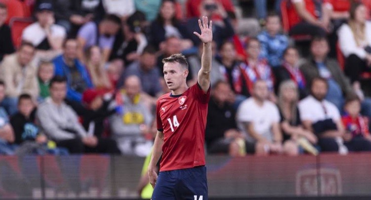 "No quiero esconderme más": emotivo video de un futbolusta checo para anunciar que es homosexual | Deportes