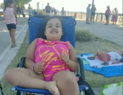 "Mamá, no llores": Le robaron la silla de ruedas a una nena de 7 años con discapacidad | Actualidad