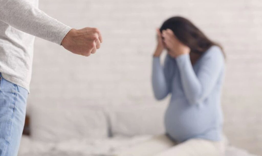 Punta Alta: detuvieron a un joven por retener, golpear y morder a su novia embarazada | Actualidad