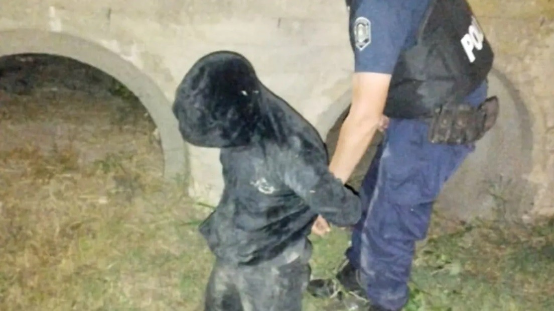 Policía persiguió con su auto a un motochorro de 16 años y lo mató: detuvieron al cómplice, también menor | Actualidad