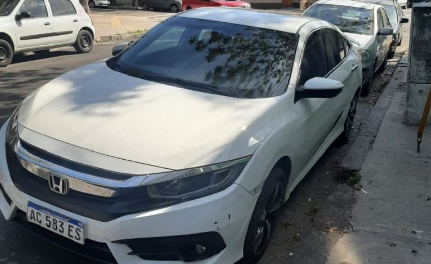 Hallaron en Barracas el auto del prófugo por el femicidio del barrio Zavaleta | Actualidad