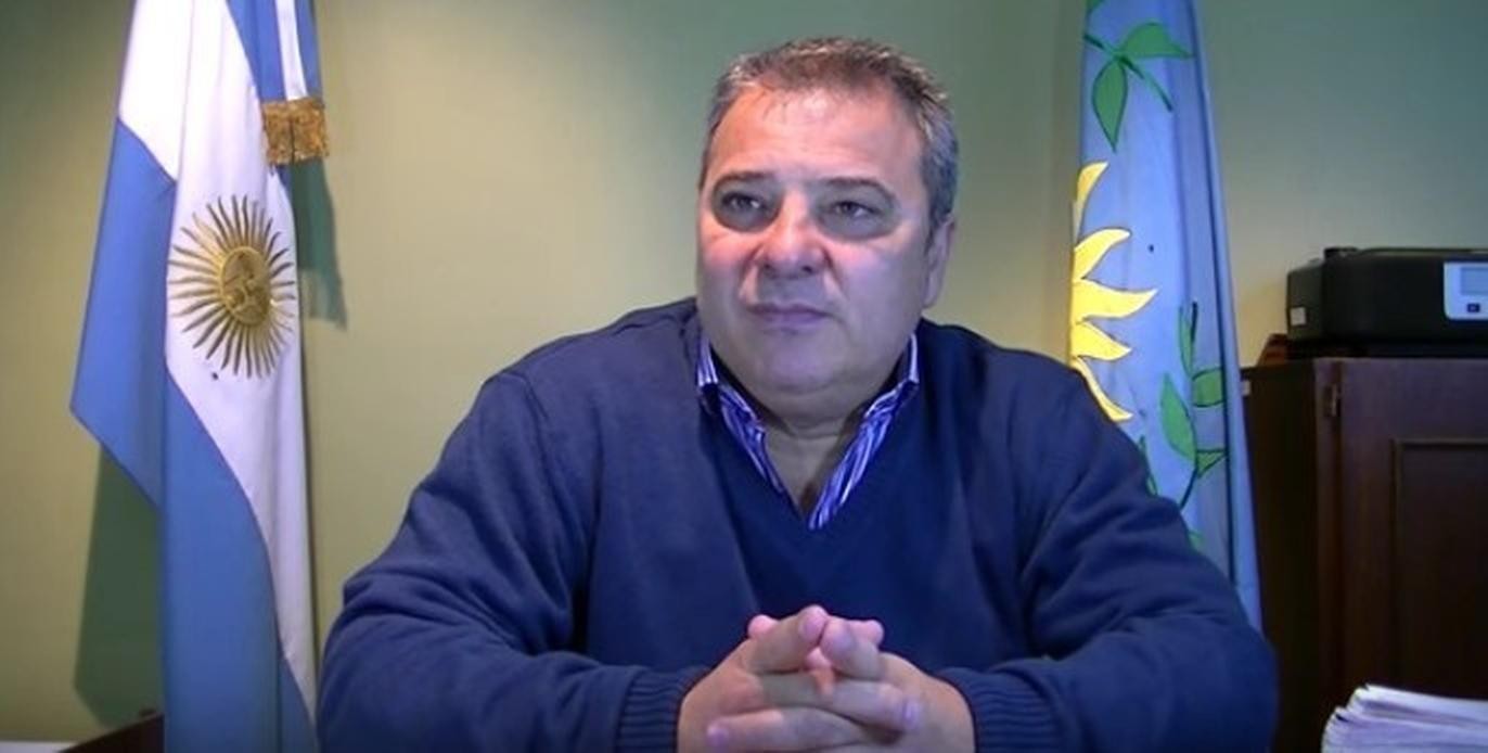 Un intendente de Juntos por el Cambio se pasó al peronismo: "Kicillof será gobernador 4 años más" | Política