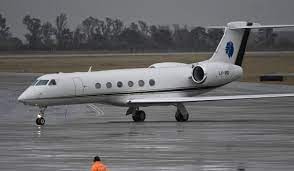 Incertidumbre por el aterrizaje del avión de Messi en Rosario | Actualidad