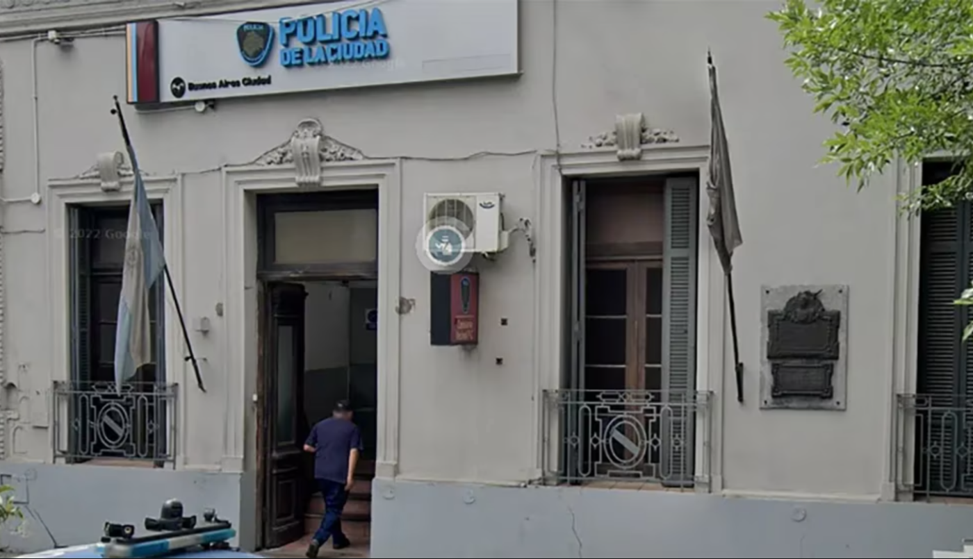 Siguen prófugos los cuatro presos que escaparon de una comisaría de Flores | Actualidad