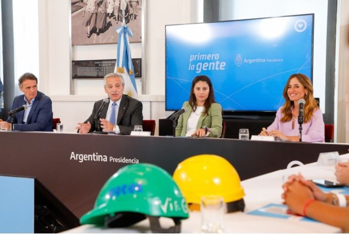 #8M: "Seamos claros, en su máxima expresión, el machismo mata", advirtió el Presidente | Política