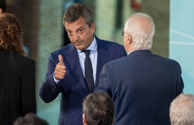 El Gobierno logró un 64% de aceptación en el canje de deuda de pesos | Política