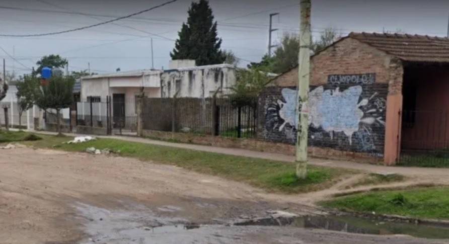 Ladrón de ruedas murió al intentar huir de la Policía y chocar contra un árbol | Actualidad