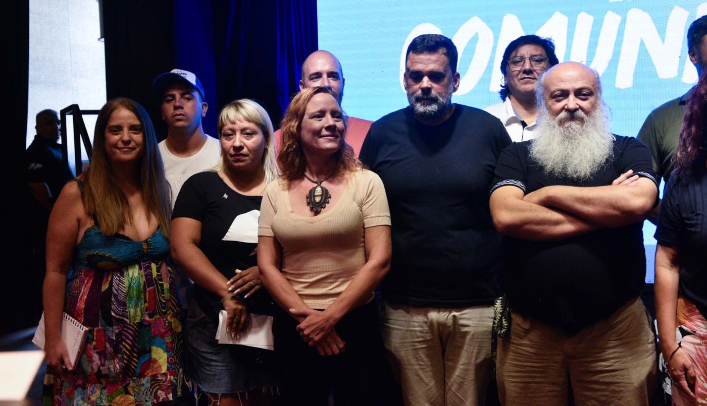 Movimientos sociales lanzan el partido "La Patria de los Comunes" | Política