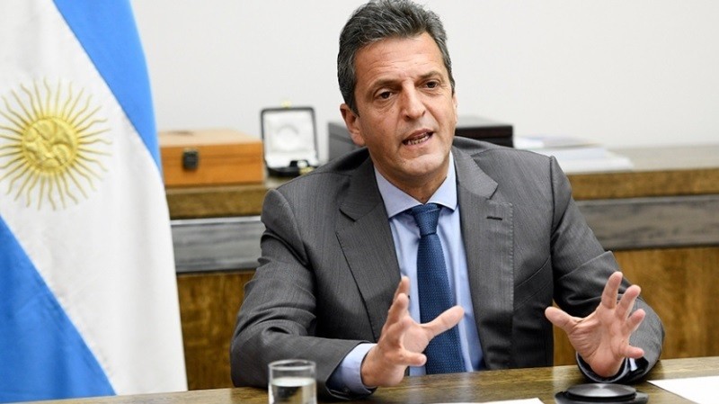 Canje de bonos en dólares por títulos en pesos: cuáles son los afectados según el decreto | Economía