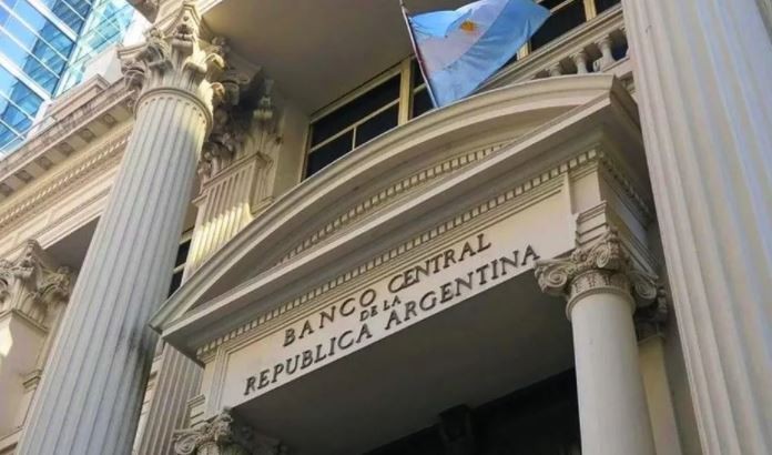 El BCRA vendió US$ 88 millones y en la semana acumuló un saldo negativo de US$ 588 millones | Economía