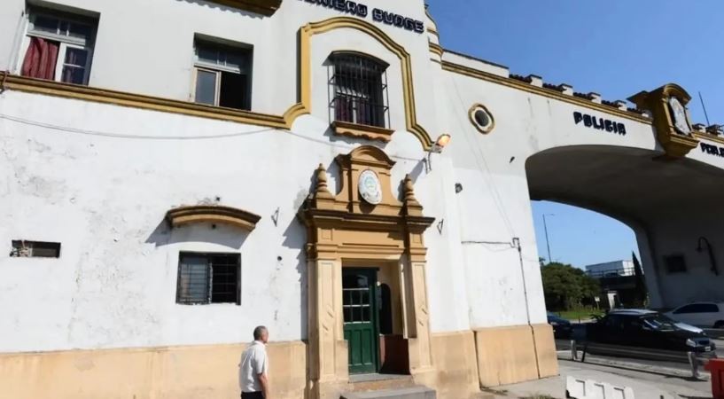 Hallaron asesinado a un hombre dentro de un auto en Ingeniero Budge e investigan un ajuste de cuentas | Actualidad