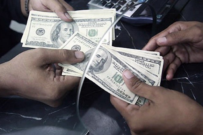 Quienes accedan a una moratoria jubilatoria no podrán adquirir dólar ahorro o bursátil | Economía