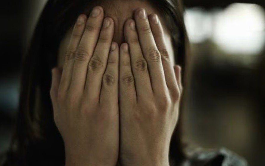 "Es una versión honesta": el auge de los "desinfluencers" y sus críticas negativas | Internacionales