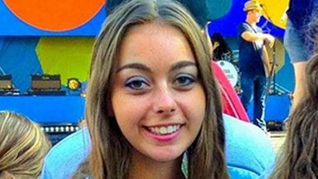 La chica que se queja en Facebook de su "vida dura" por ser "muy linda" | Curiosidades