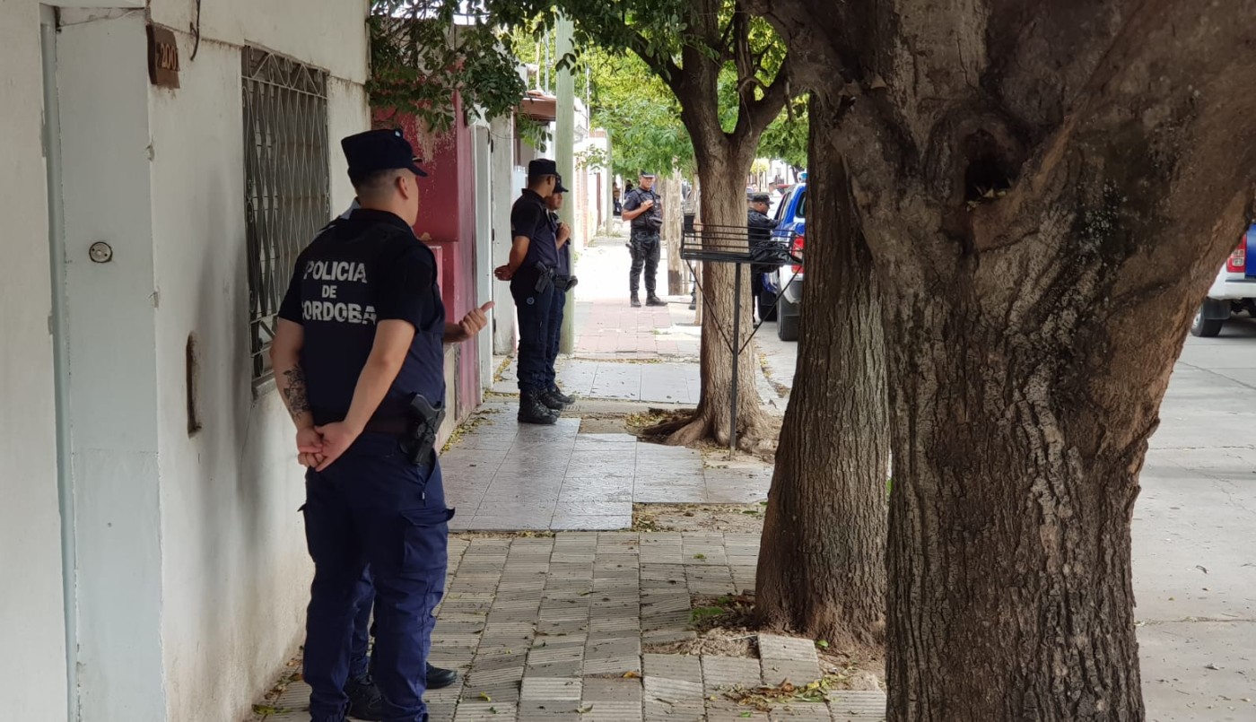 Confesión macabra: una pareja dijo que asesinó y enterró a una mujer en su casa | Actualidad