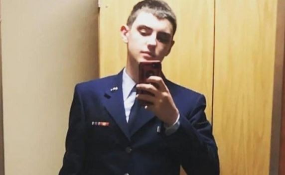 Detuvieron a un militar de 21 años por la filtración de documentos clasificados del Pentágono | Internacionales