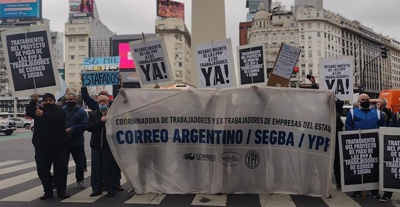 Extrabajadores de Segba y Encotel se movilizan al Congreso para reclamar una reparación | Actualidad