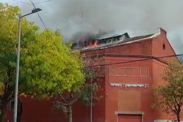 Nuevo incendio en Iron Mountain, donde murieron 10 personas en 2014 | Actualidad