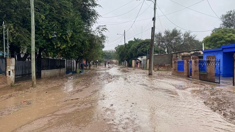 Una mujer denunció que narcotraficantes la echaron de su casa con sus hijas | Actualidad