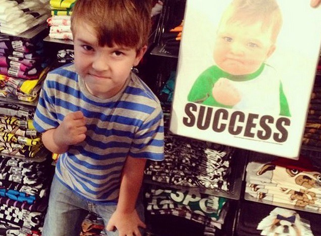 ¿Cuál es la historia detrás del chico del meme más famoso? | Curiosidades