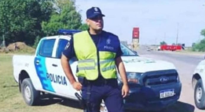 Toma de rehenes en una carbonera de Zárate: un empleado y un policía muertos | Actualidad