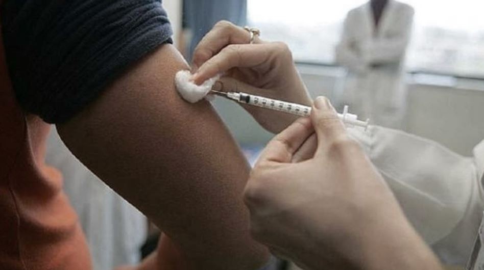 Estados Unidos aprobó la primera vacuna del mundo contra el virus que causa la bronquiolitis | Internacionales