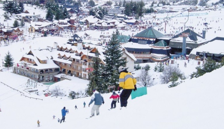 Temporada de nieve 2023: el pase de esquí en el Cerro Catedral aumentó un 192% | Actualidad