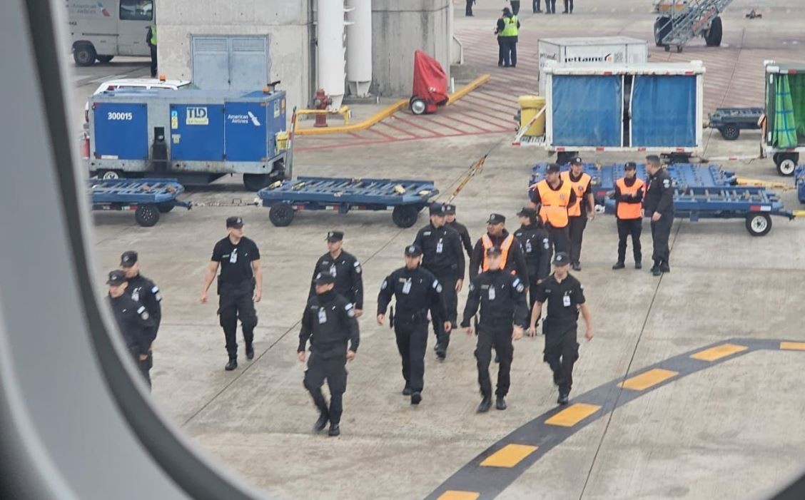 Amenaza de bomba en un avión de Aerolíneas Argentinas | Actualidad