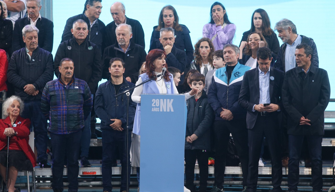 Sin definiciones electorales y con Massa, Wado de Pedro, Máximo y Kicillof a sus espaldas | Elecciones 2023