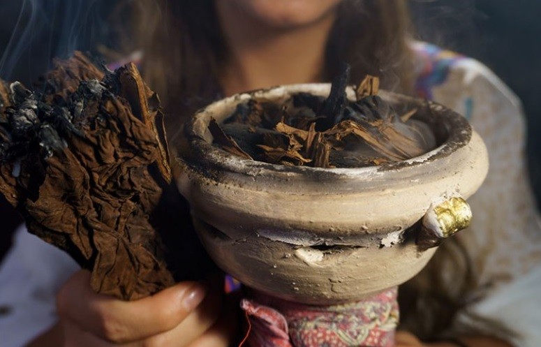 Mujer murió en una "purga de tabaco": investigan a un "chamán" de Palermo | Actualidad