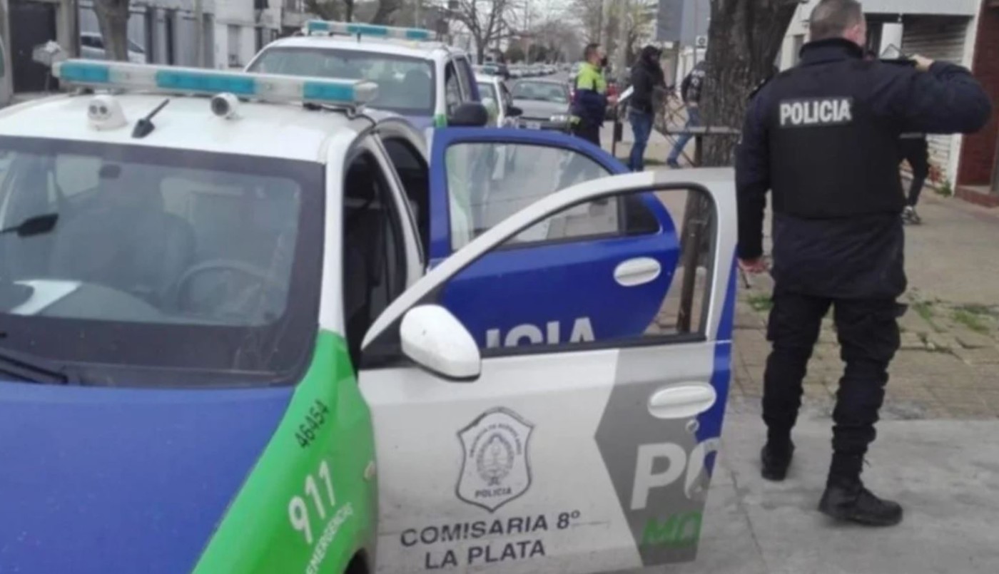 Atacó a puñaladas a su padre, quiso agredir al policía que intentó detenerlo y murió baleado | Actualidad