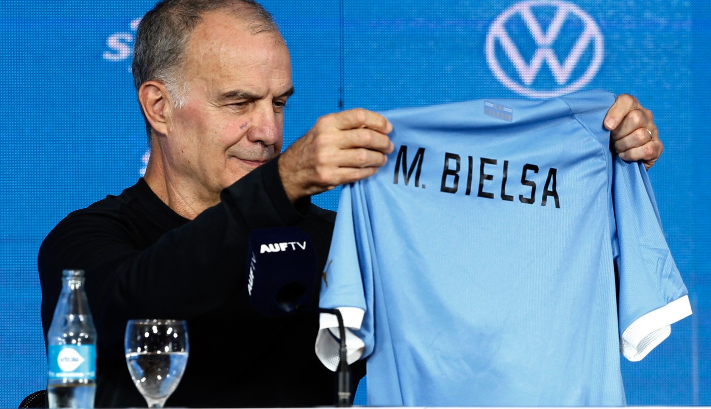 Con dos ausencias históricas, Bielsa presentó su primera lista en Uruguay | Deportes