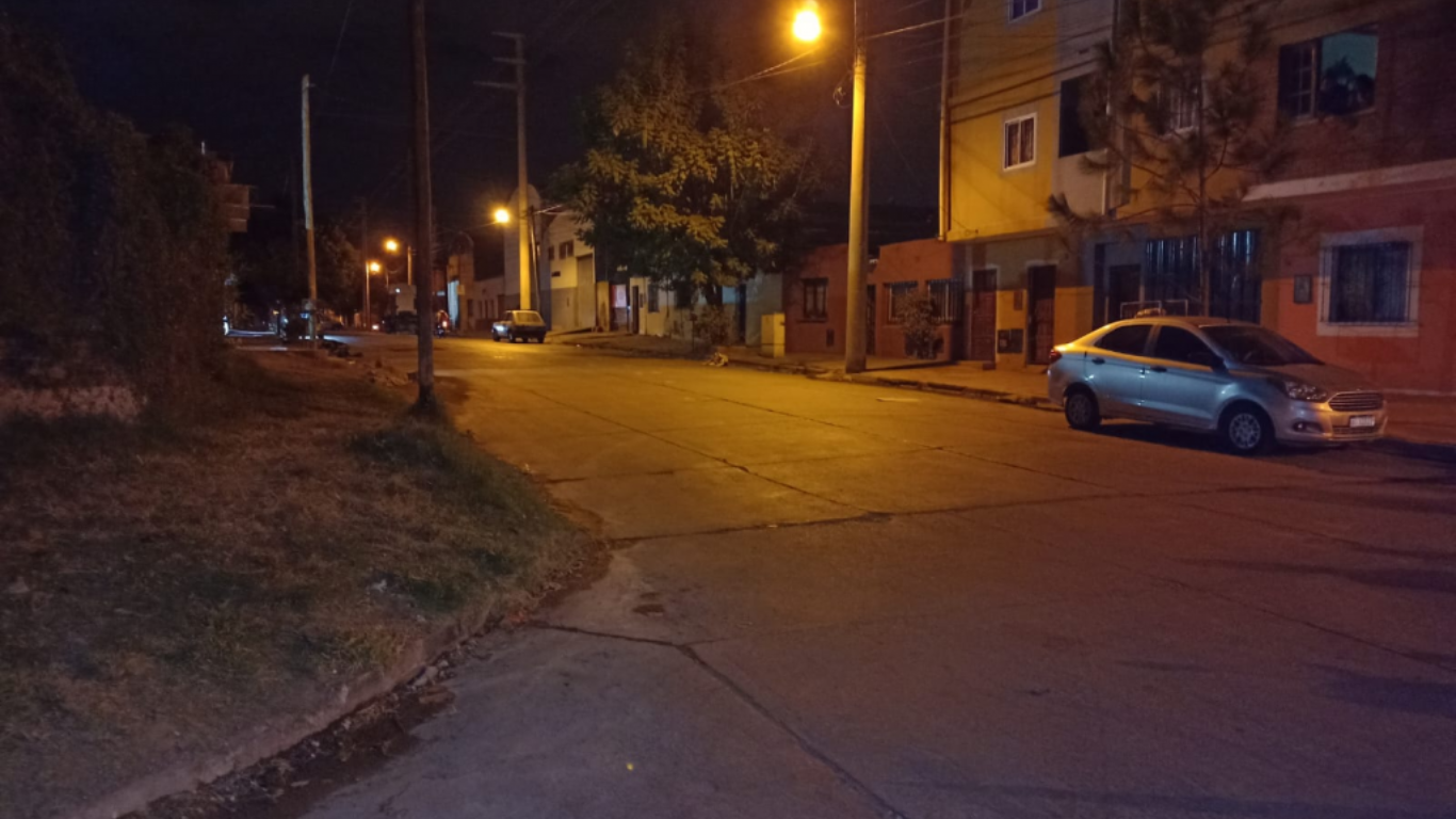 Video: Camionero atropelló a dos hermanitos y falleció uno de ellos | Actualidad