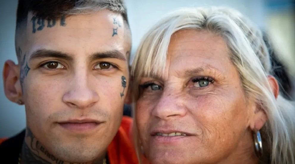 La madre de L-Gante fue a la fiscalía: "Si no fuese tan famoso, no estaría preso" | Actualidad