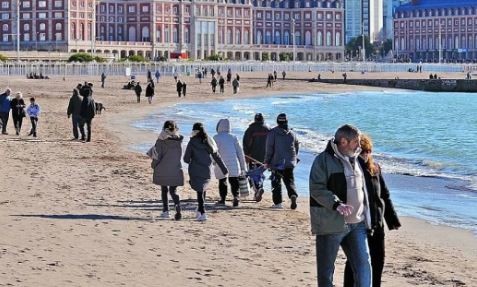 Más de 2,2 millones de turistas se movilizaron este fin de semana largo | Actualidad
