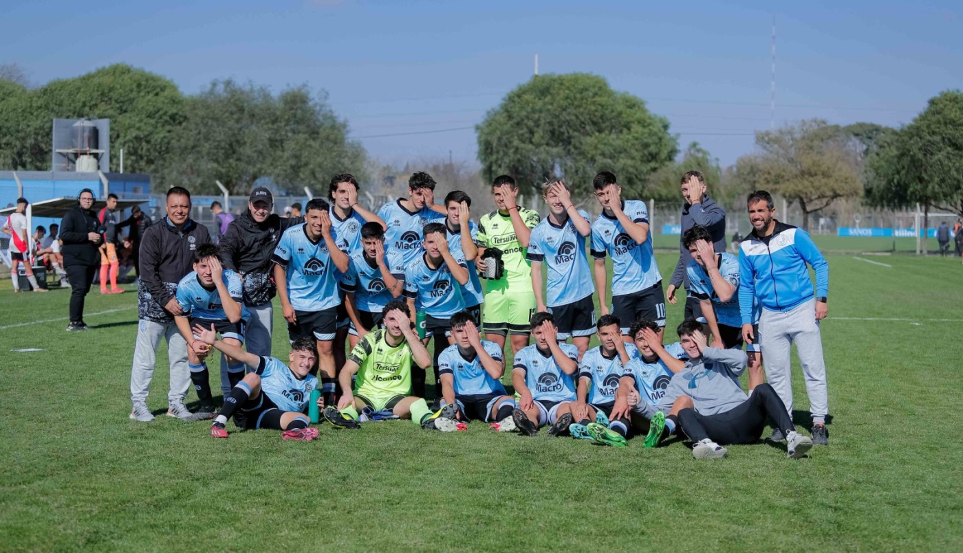 Video: los pibes de Belgrano hicieron un gol igualito a aquel de Di María en la final | Deportes