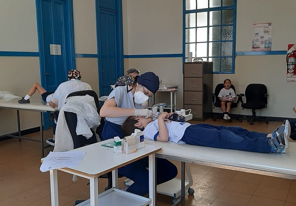 Odontología de la UBA atienden a chicos de bajos recursos en el Patronato de la Infancia | Actualidad