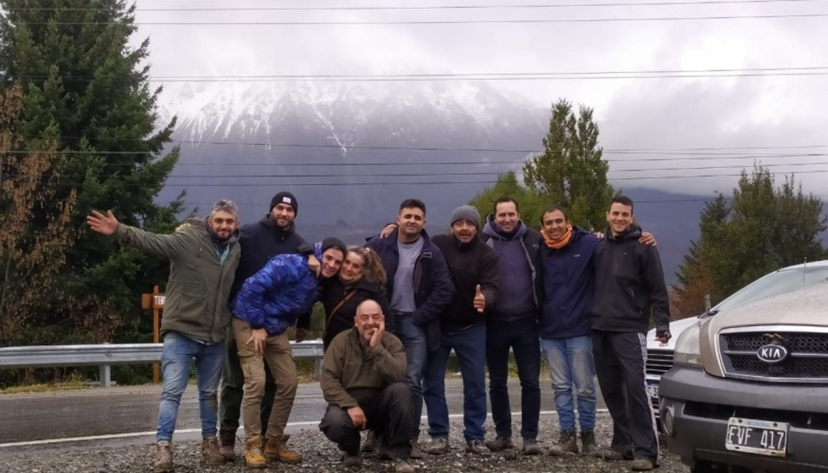 Alumnos instalan luz en escuelas, iglesias y parajes distantes | Actualidad