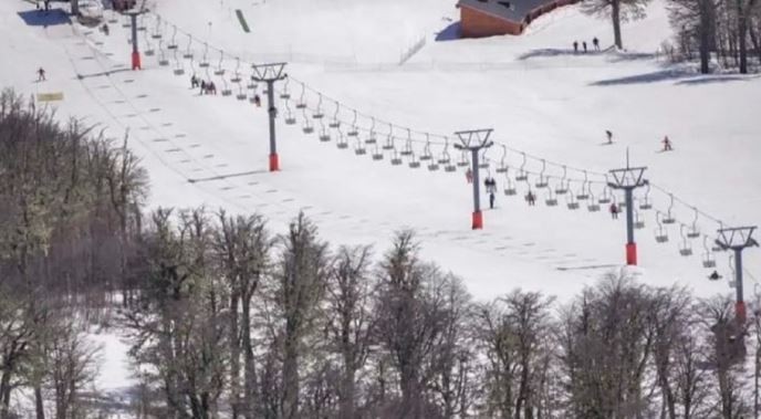 Lo rescataron en el Cerro Chapelco tras siete horas de búsqueda y le quieren cobrar por el operativo | Actualidad