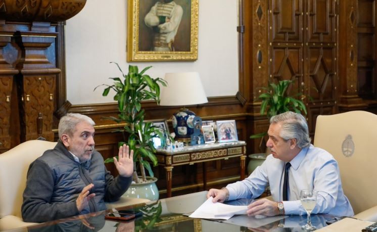 Alberto Fernández respaldó los operativos que buscan "terminar" con las "cuevas" que venden dólar blue | Política