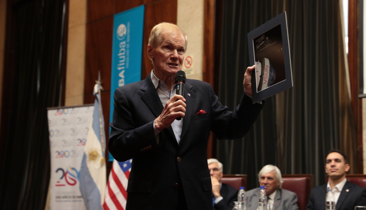 "¿Qué les parecería enviar a Messi al espacio?": la máxima autoridad de la NASA dialogó con estudiantes de la UBA | Actualidad