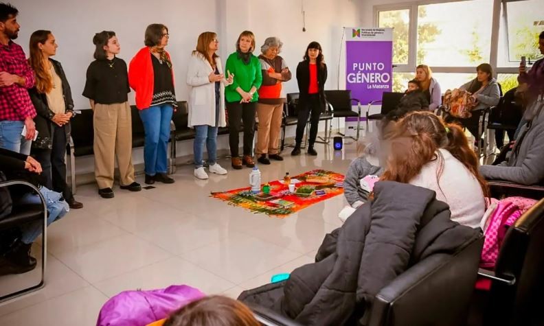 "Mar para Todas": Ochenta mujeres partieron a Chapadmalal | Actualidad
