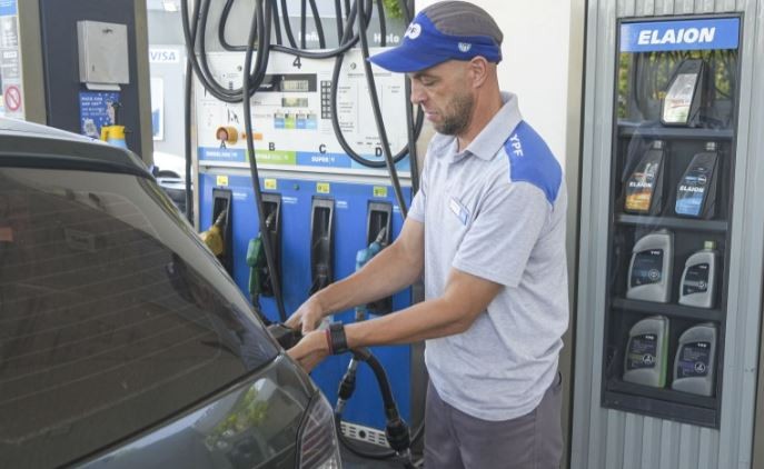 YPF se sumó a la suba de combustibles por adelantado | Economía