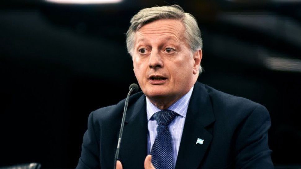 Aranguren: "Sigo teniendo mi dinero en el exterior" | Política