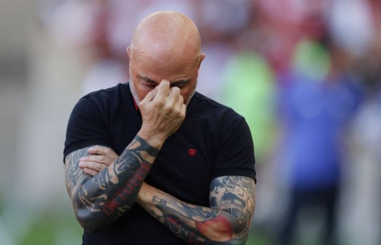 Jugadores a las piñas y un fracturado: nuevo escándalo en el Flamengo de Sampaoli | Deportes