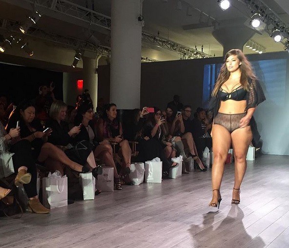 Ashley Graham, la modelo "extra large" que sedujo a la Semana de la Moda de New York | Espectáculos