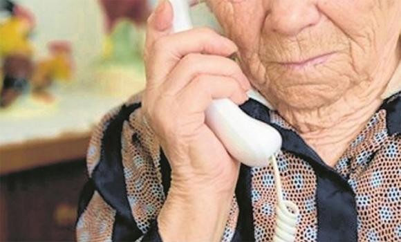 Se hicieron pasar por empleados bancarios para estafar y secuestrar a una anciana en Córdoba | Actualidad