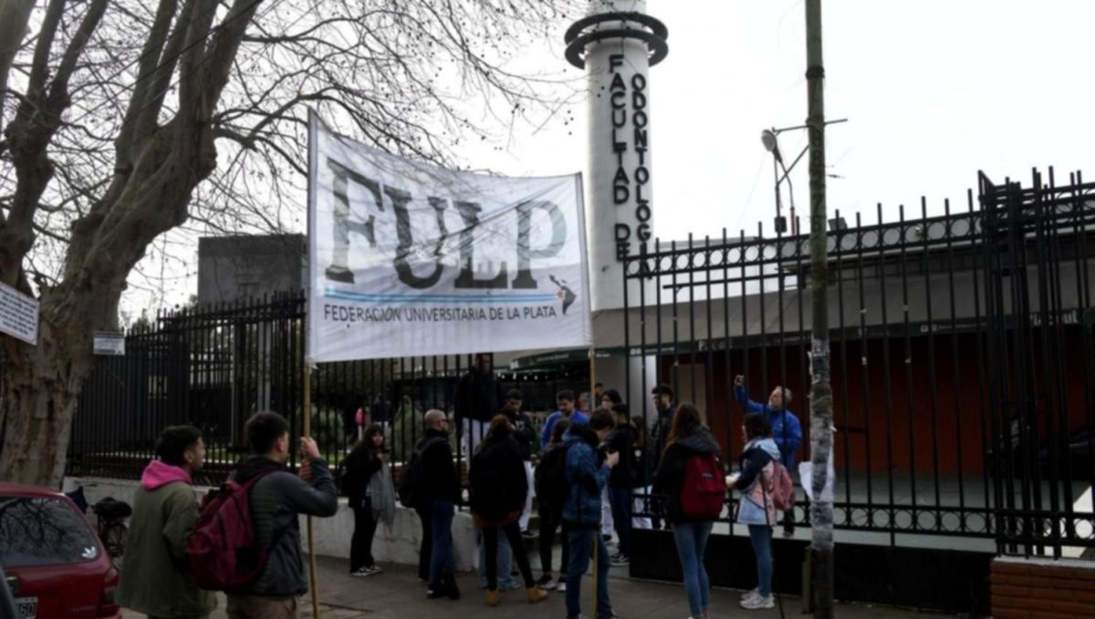 La Facultad de Odontología de la UNLP aparta a un docente denunciado por abuso sexual | Actualidad