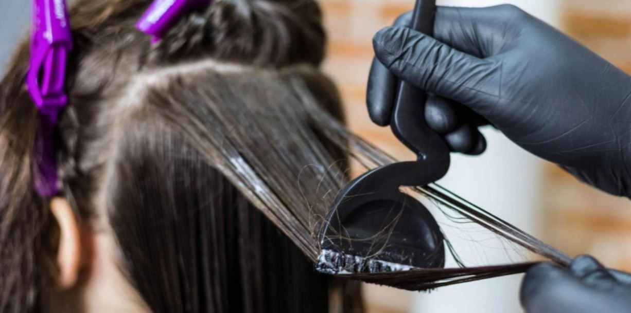 ANMAT prohibió una serie de productos para el alisado del pelo por contener una "sustancia peligrosa" | Actualidad