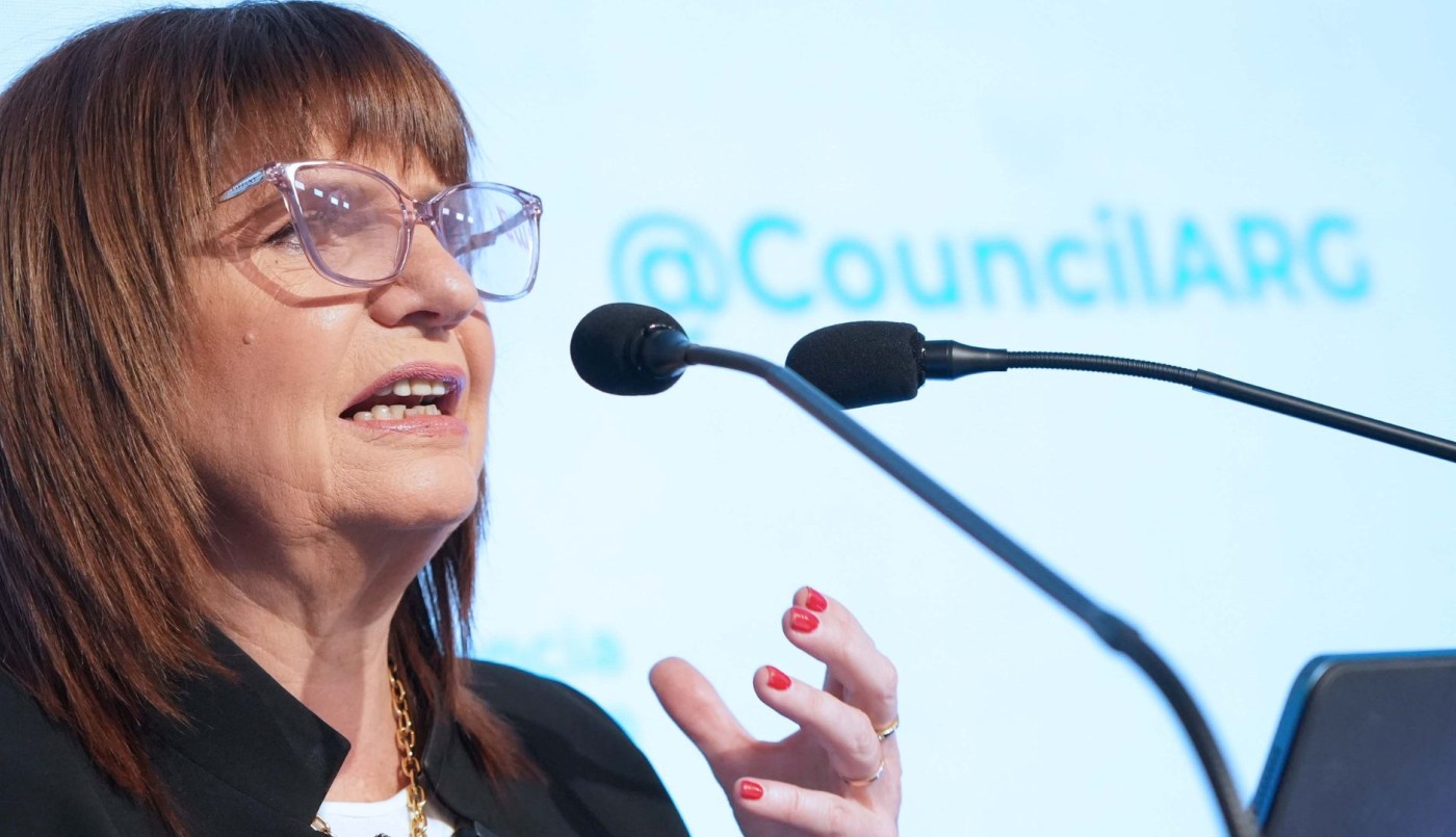 Duras críticas de la oposición al gobierno por el fallo de YPF: "Que lo paguen de su bolsillo" | Política